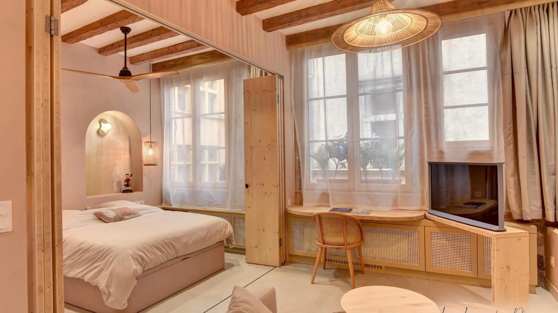 Apartment La Loge Du Reveur - Spa - Vieux-Lyon France